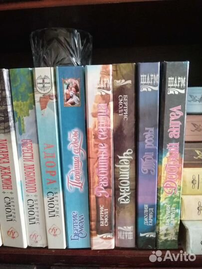 Книги любовные романы, фантастика, детективы