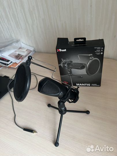 Микрофон для стриминга Trust Mantis GXT 232