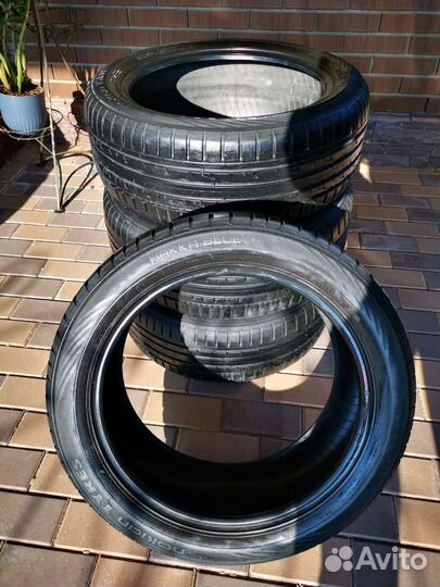 Nokian Tyres Hakka Blue 2 215/50 R17 W