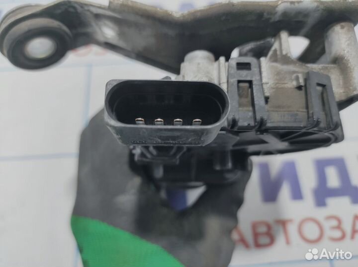 Моторчик стеклоочистителя передний Volkswagen Jett