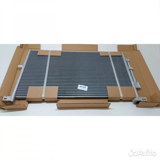 Радиатор кондиционера Land Rover