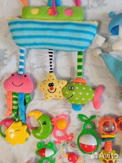 Погремушки и прорезыватели пакетом