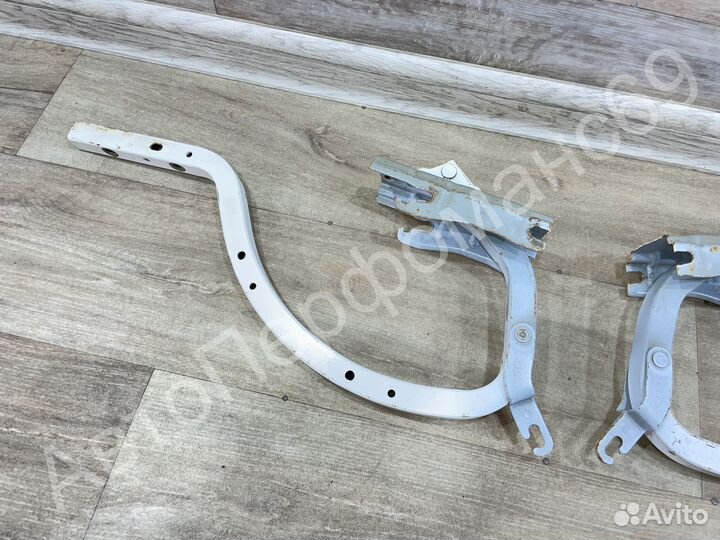 Петли крышки багажника Toyota Camry 50 (2011-2018)