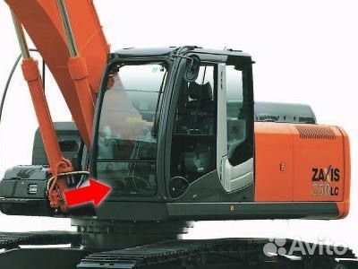 Лобовое стекло на экскаватор hitachi ZX200