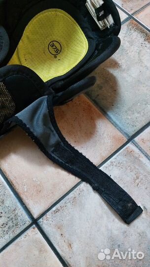 Хоккейные наколенники bauer 1s размер 9