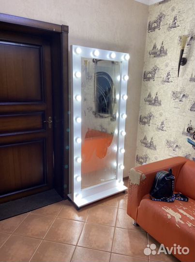 Гримерное зеркало