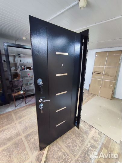 Дверь входная 9см 96я