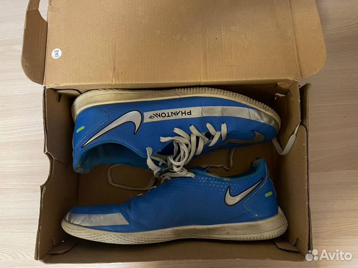 Футзалки nike