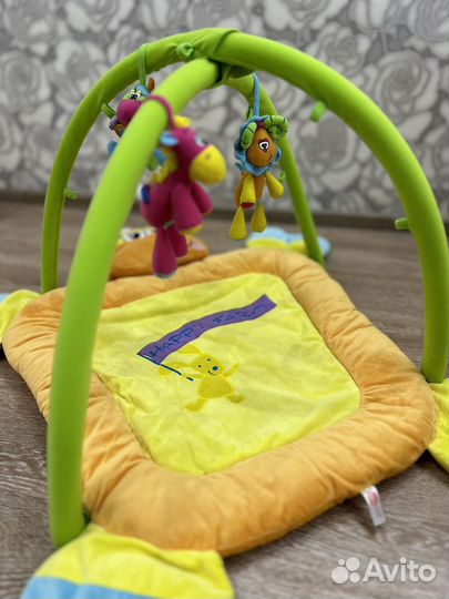 Развивающий коврик