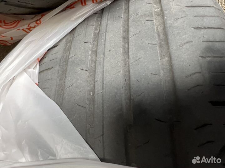 Continental ContiEcoContact 6 235/65 R17