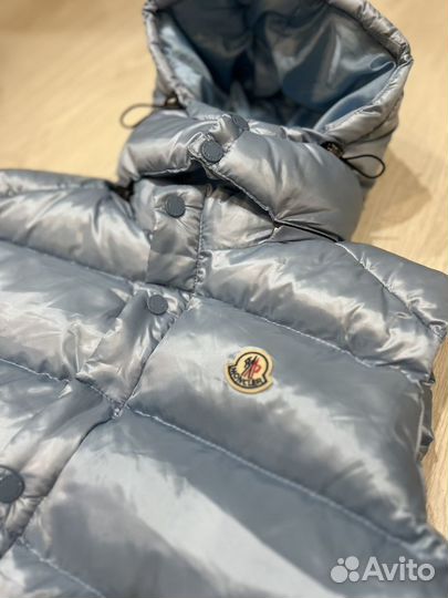 Жилетка moncler с капюшоном