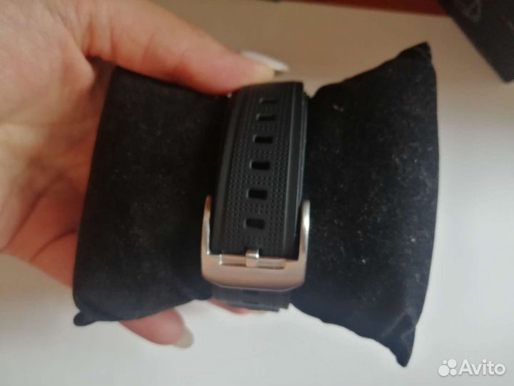 Смартчасы callisto 100