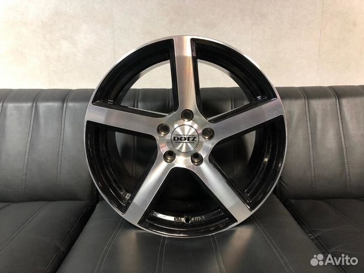 Диски Dotz CP5 dark R17 5/114,3 8J ET35