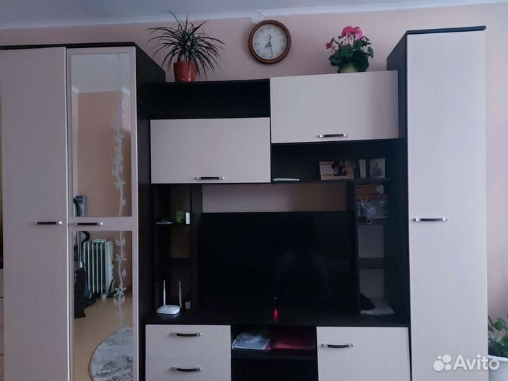Стенка в гостиную бу