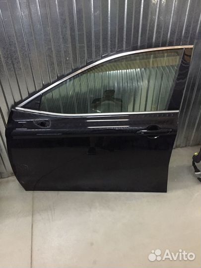 Дверь левая Тойота Камри в 70 Camry V70 20г