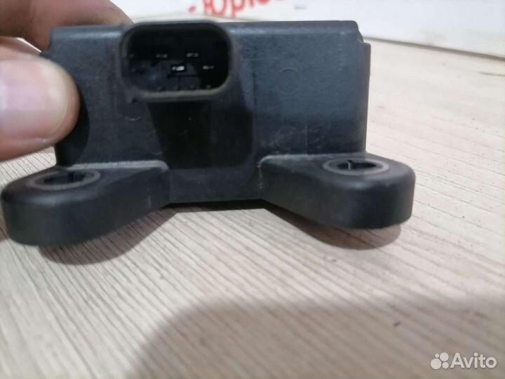 Датчик ускорения Renault Fluence