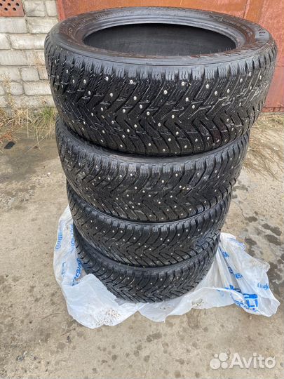 Nokian Tyres Hakkapeliitta 8 225/50 R17