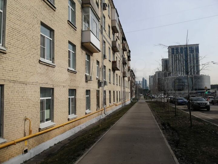 Комната 20 м² в 5-к., 1/5 эт.