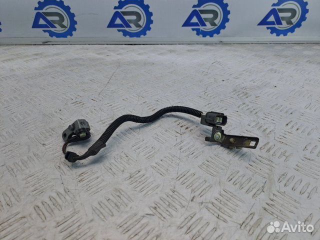 Датчик положения коленвала Volkswagen Passat (B3)