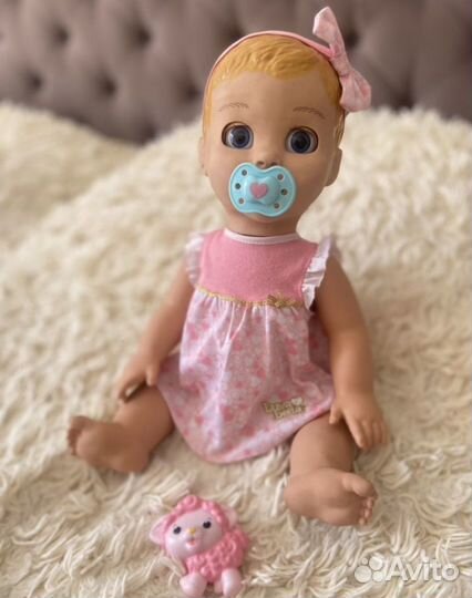 Кукла лувабелла