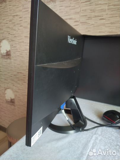 Монитор 22 дюйма