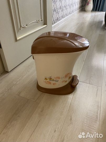 Мусорное ведро