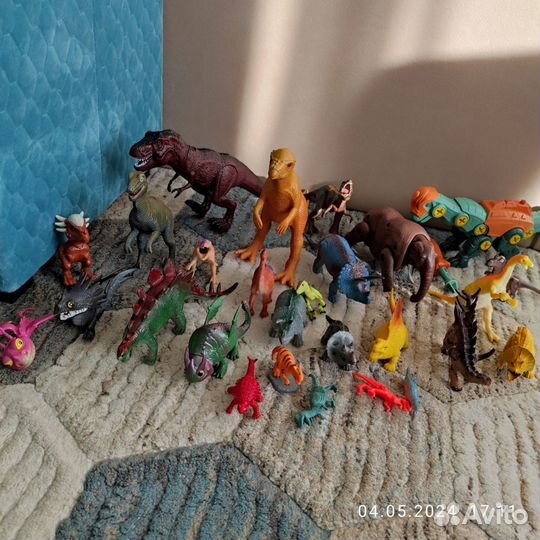 Динозавры игрушки пакетом
