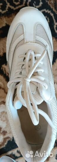 Кроссовки женские 39 размер