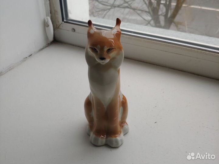 Фарфоровые статуэтки рысь кот