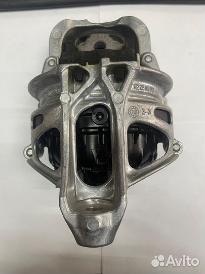 Подушка двигателя