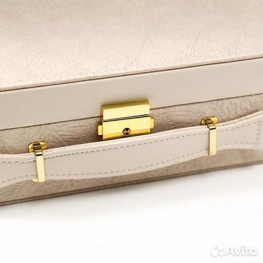 Шкатулка кожзам под часы 3 отделения и бижутерию '