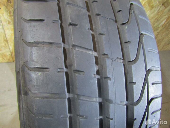 Pirelli P Zero PZ4 235/50 R19