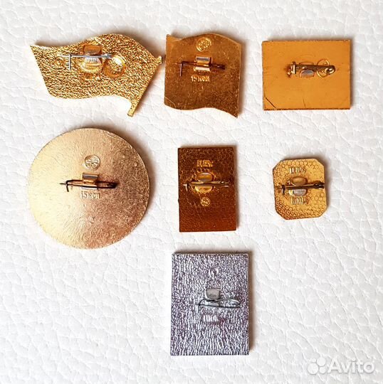 Значки барельеф Ленин Красное знамя комплект 7 шт