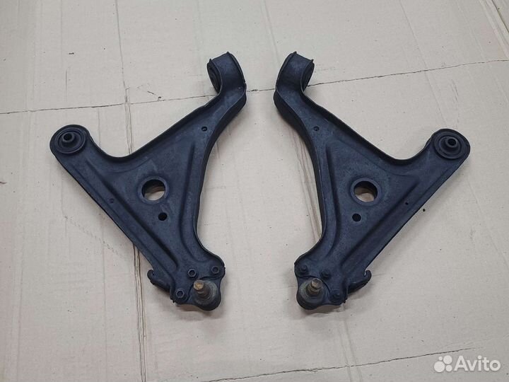 Передние рычаги Opel Omega B опель омега б
