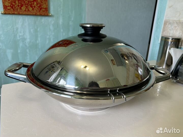 Сковорода Wok с крышкой, 30 см