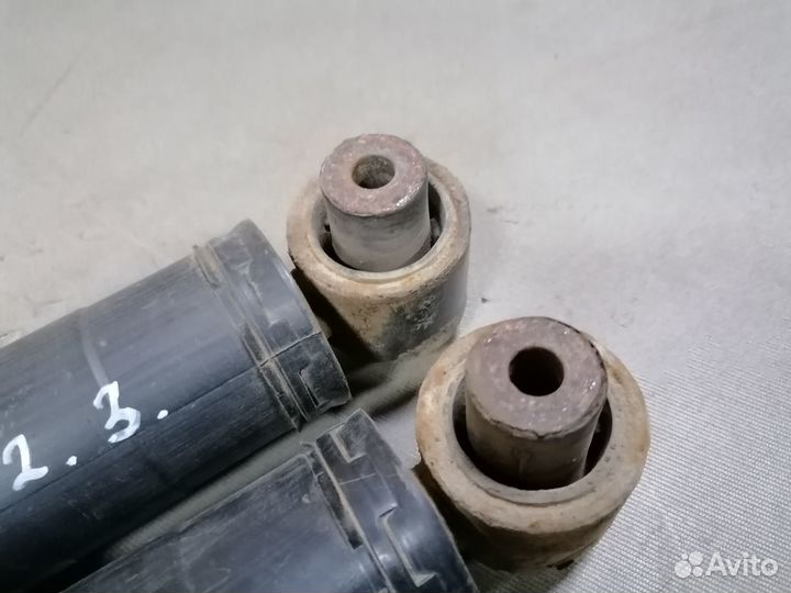 Амортизаторы задние Renault Megane II 2003-2009