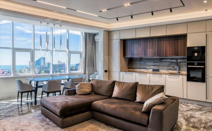 3-к. квартира, 270 м², 15/16 эт.