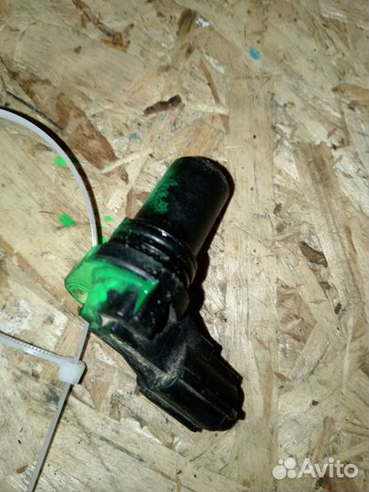 Датчик распредвала форд фокус 2 1.8 бензин