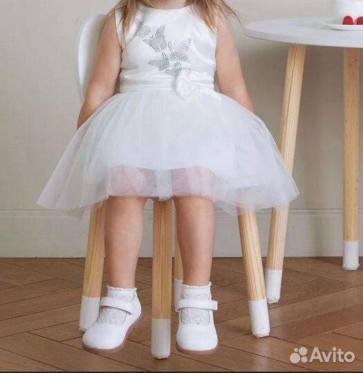 Платье для девочки нарядное