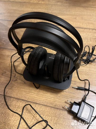 Беспроводные наушники Panasonic RP-WF830