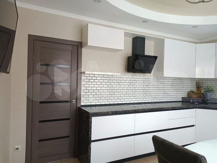 3-к. квартира, 94,5 м², 9/16 эт.