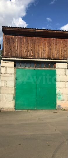 Гараж, > 30 м²