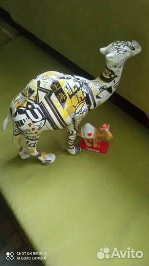 Картина на верблюжьей коже,выполненная красками