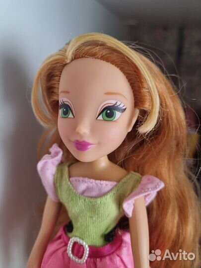 Winx Флора кукла