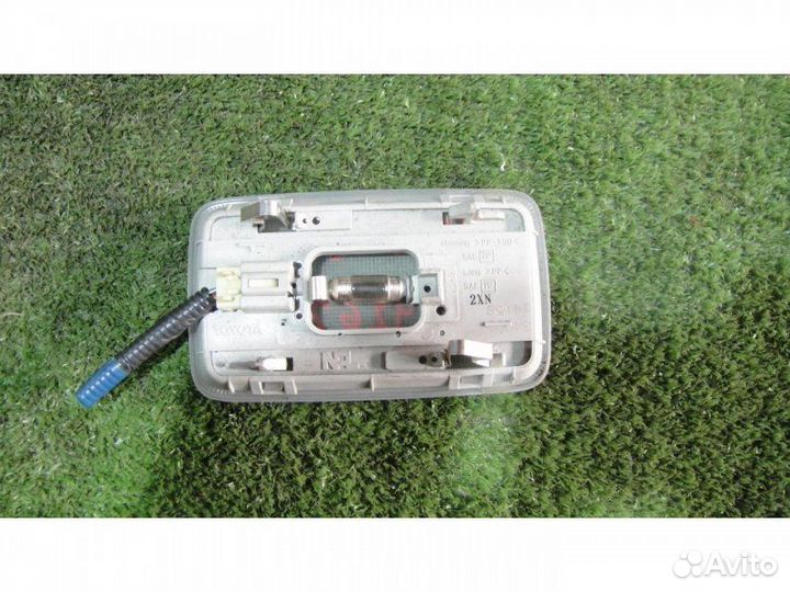 Светильник салона toyota corolla fielder NZE121 1nzfe