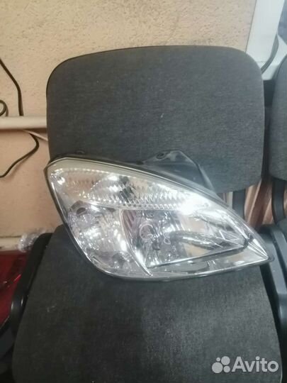 Фара левая kia rio 2 jb 1.4 МКПП рио2 хэтчбек