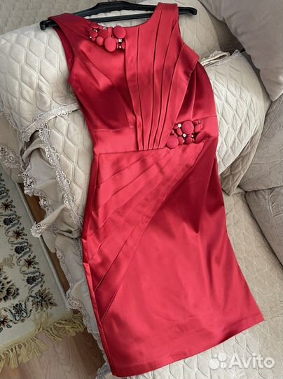 Платье вечернее