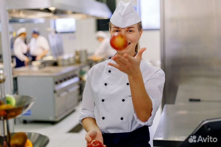 Повар (небольшое производство в магазине)