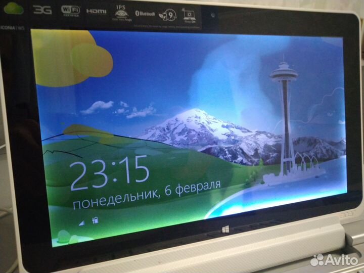 Планшет с докстанцией Acer Iconia Tab w511