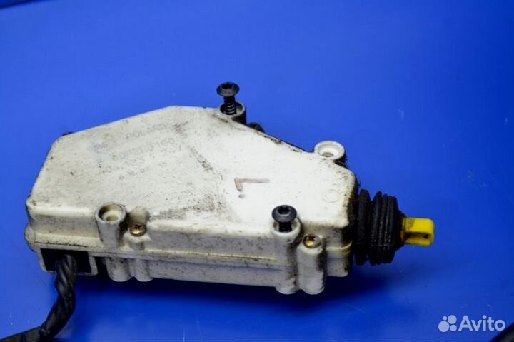 Моторчик центрального замка, левый scania R-series